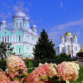 Организовываем трёх дневные экскурсии: Свято-Троицкий Серафимо-Дивеевский женский монастырь и Арзамасский Николаевский женский монастырь.