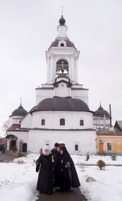 Авраамиев Богоявленский женский монастырь, что в Ростове Великом, является одним из древнейших монастыре не только Ярославской епархии, но и вообще России.